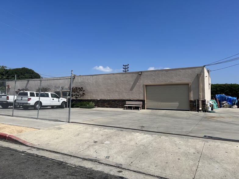 Primary Photo Of 25310 Frampton Ave, Harbor City Warehouse For Lease