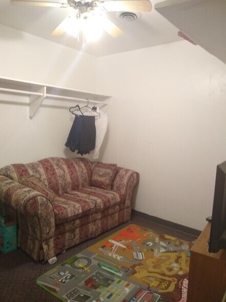 More Photos Of 511 Reeves Ave, Yuba City Restaurant For Sale