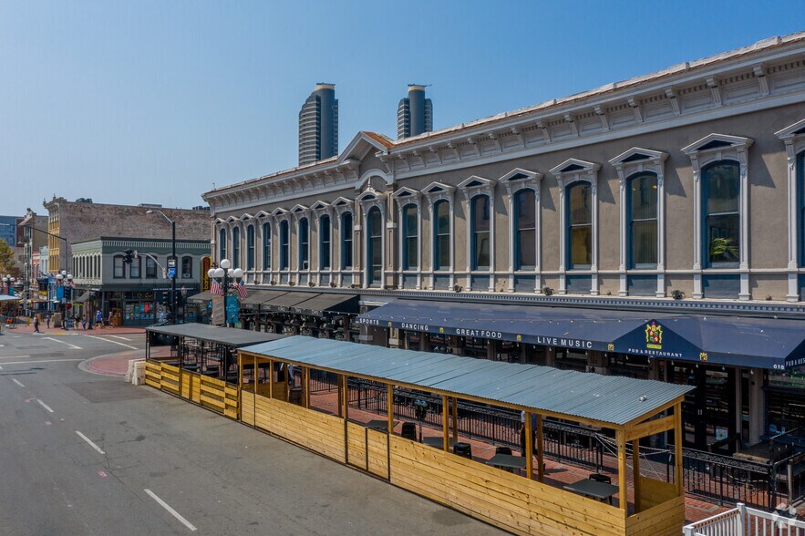 More Photos Of 600-656 5th Ave, San Diego Storefront Retail Office For Lease