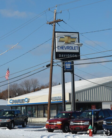 More Photos Of 7019 E Dominick St, Rome Auto Dealership For Lease