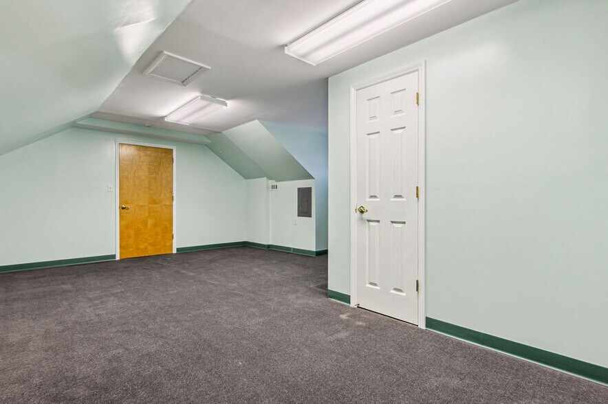 More Photos Of 43 Office Park Dr, Jacksonville Medical For Lease