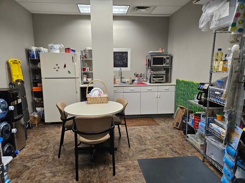 More Photos Of 72 Glenmaura National Blvd, Moosic Office For Lease