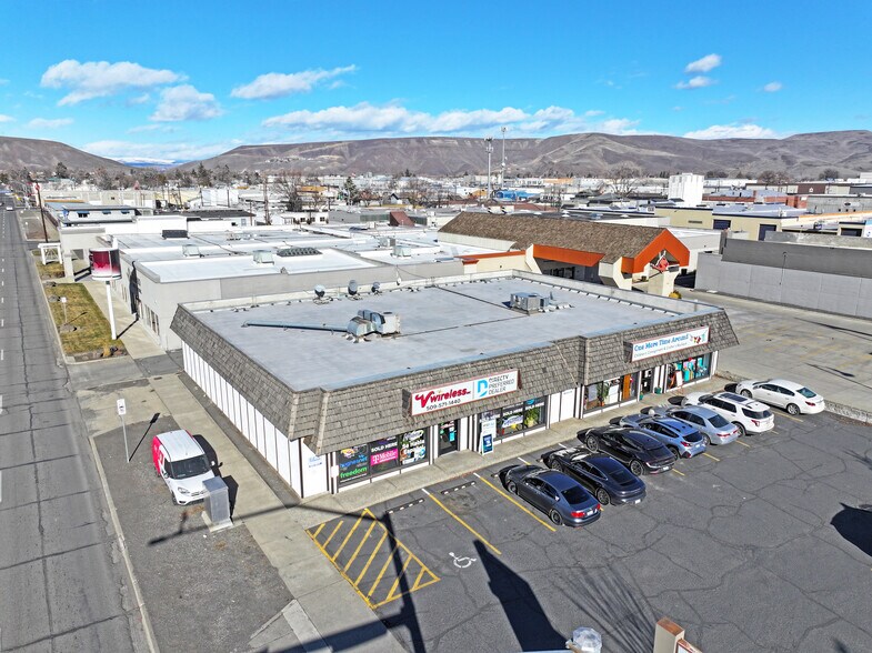 Primary Photo Of 421-423 W Yakima Ave, Yakima Freestanding For Sale