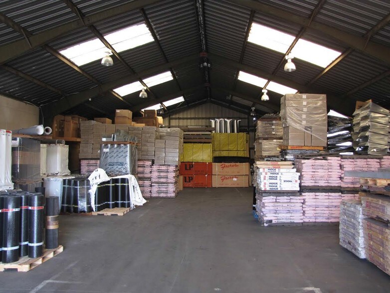 More Photos Of 323 S Canal St, South San Francisco Warehouse For Sale