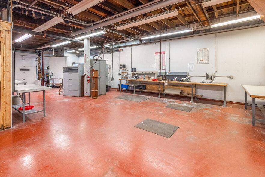 More Photos Of 51 S Canal St, Lawrence Self Storage For Sale
