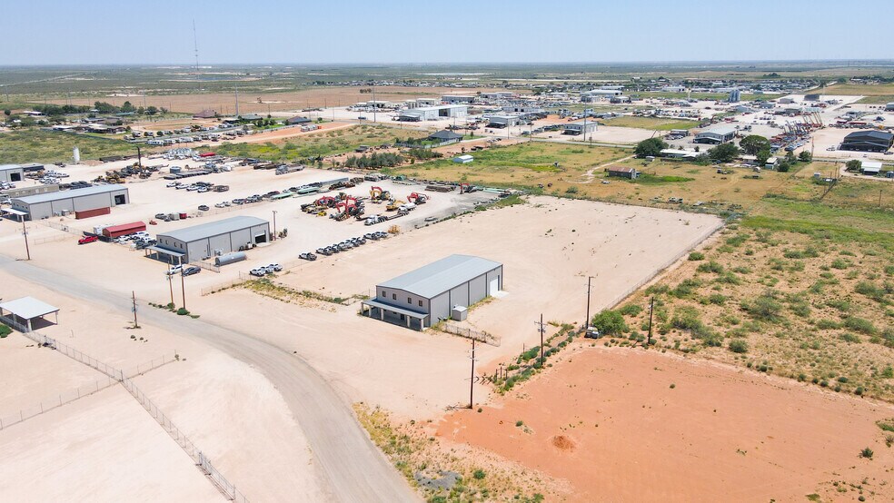 More Photos Of 4612 County Road 128, Midland Industrial For Lease