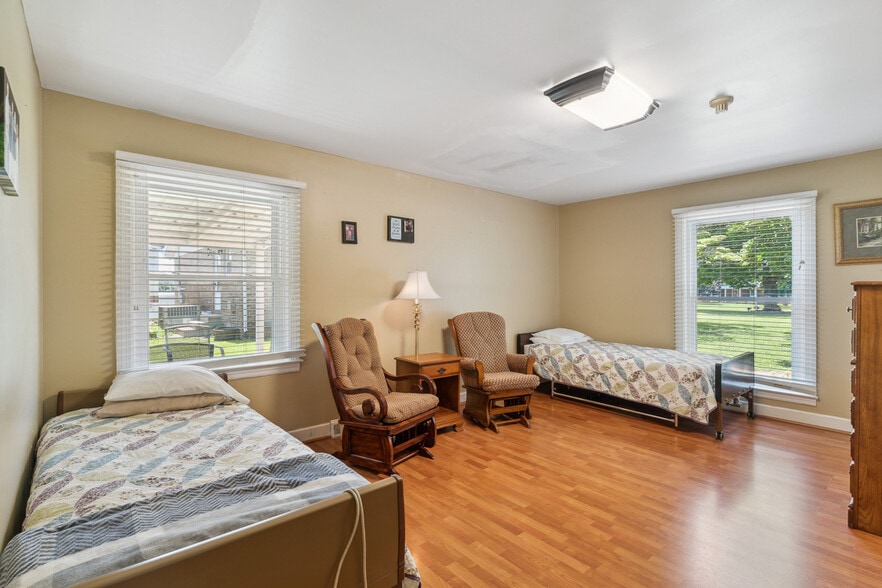 More Photos Of 639 N Broadway, Portland Assisted Living For Sale