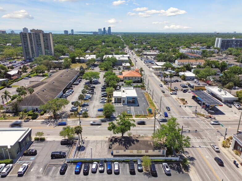 More Photos Of 3019 W Azeele St, Tampa Loft Creative Space For Sale