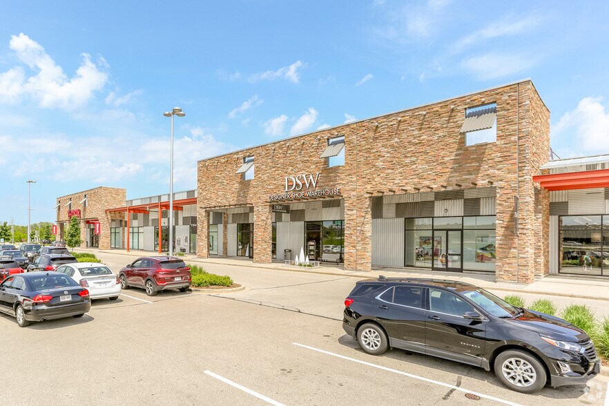 More Photos Of 11500 W Burleigh St, Wauwatosa Unknown For Lease