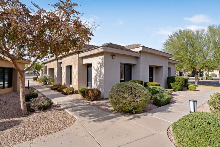 More Photos Of 7165 E University Dr, Mesa Medical For Lease