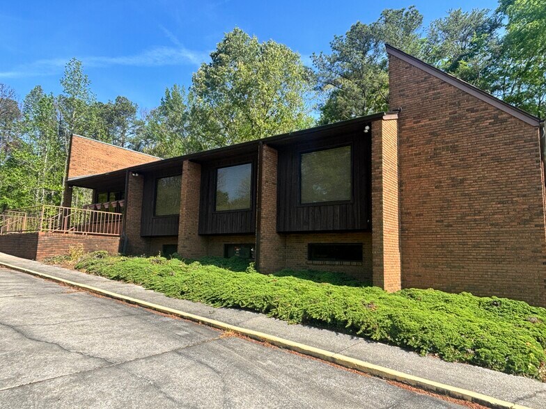 More Photos Of 22727 Highway 25, Columbiana Office For Sale