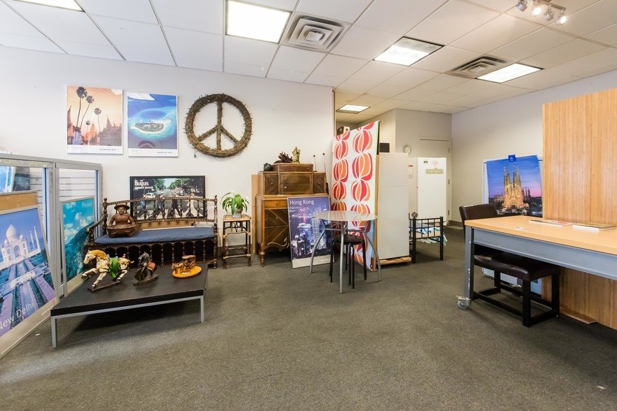 More Photos Of 1338-1346 W Irving Park Rd, Chicago Apartments For Lease