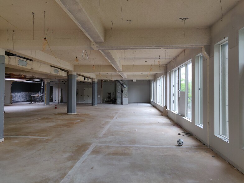 More Photos Of 1301 Cornwall Ave, Bellingham Office Residential For Sale
