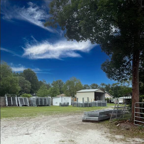 More Photos Of 18133 US Highway 41, Spring Hill Office Residential For Sale