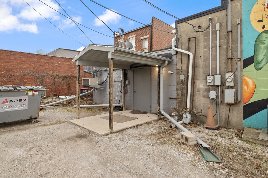 More Photos Of 116 W 3rd St, Brookston Storefront Retail Office For Sale