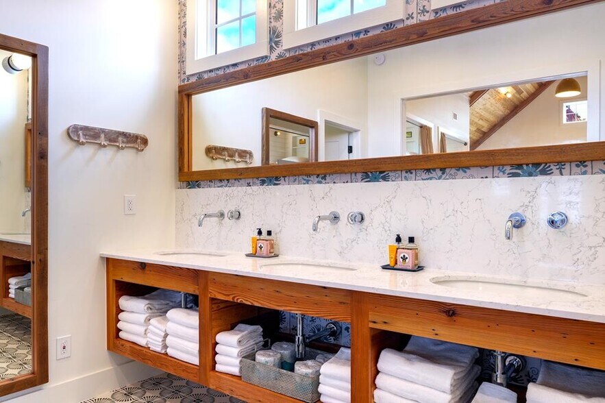 More Photos Of 632-636 High St, Comfort General Retail For Sale