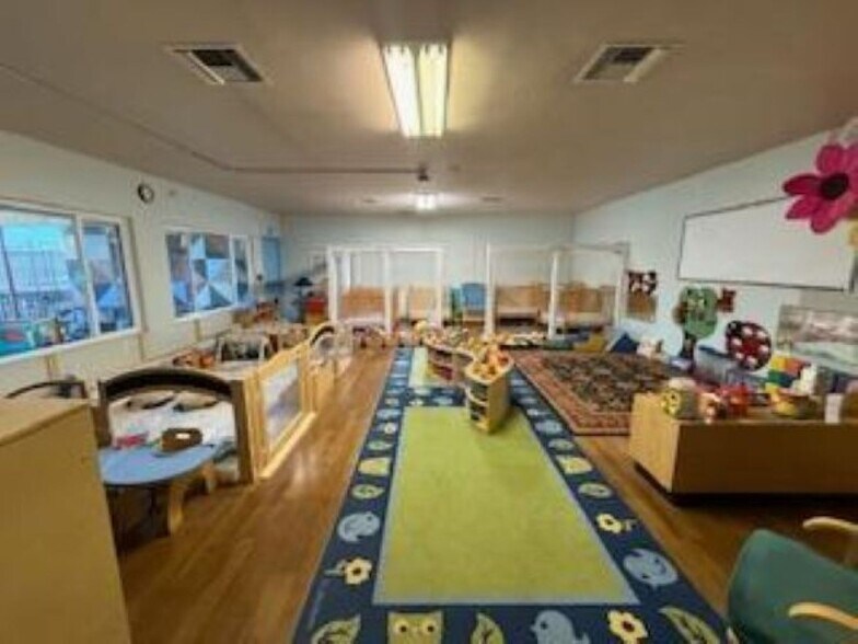 More Photos Of 1455 E Lynwood Dr, San Bernardino Schools For Sale