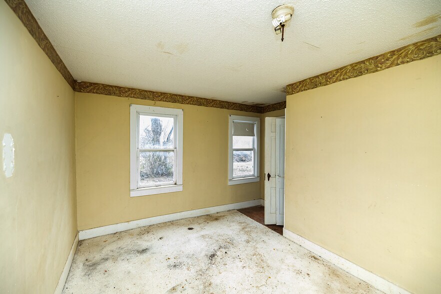 More Photos Of 2216 E Ford St, Valley Center Land For Sale