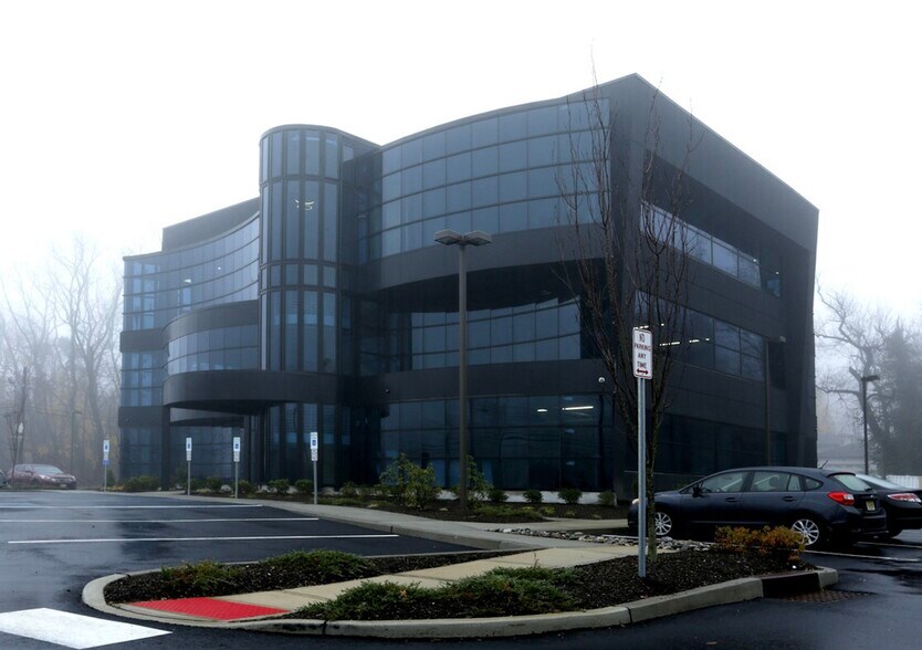 Primary Photo Of 1000 State Route 35, Middletown Medical For Lease