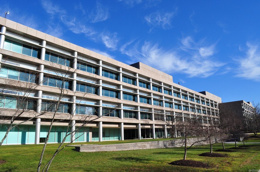 Primary Photo Of 1300 Hall Blvd, Bloomfield Medical For Lease