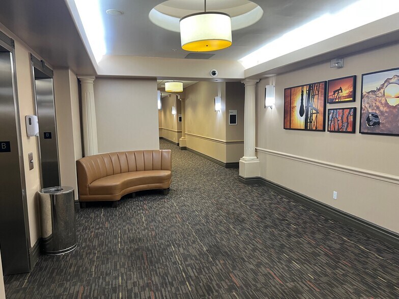 More Photos Of 435 Gregoire Dr, Fort McMurray Hotel For Lease