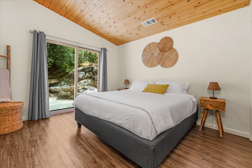 More Photos Of 29673 Rock Creek Dr, Three Rivers Specialty For Sale