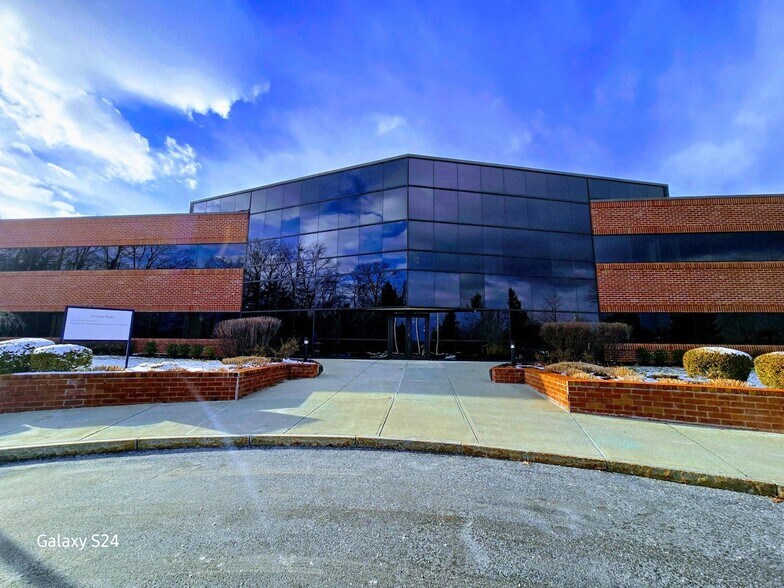 Primary Photo Of 9 Cornell Rd, Latham Office For Lease