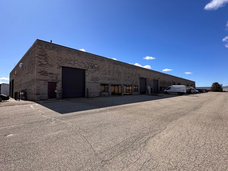 More Photos Of 3408 Busch Dr SW, Grandville Manufacturing For Sale