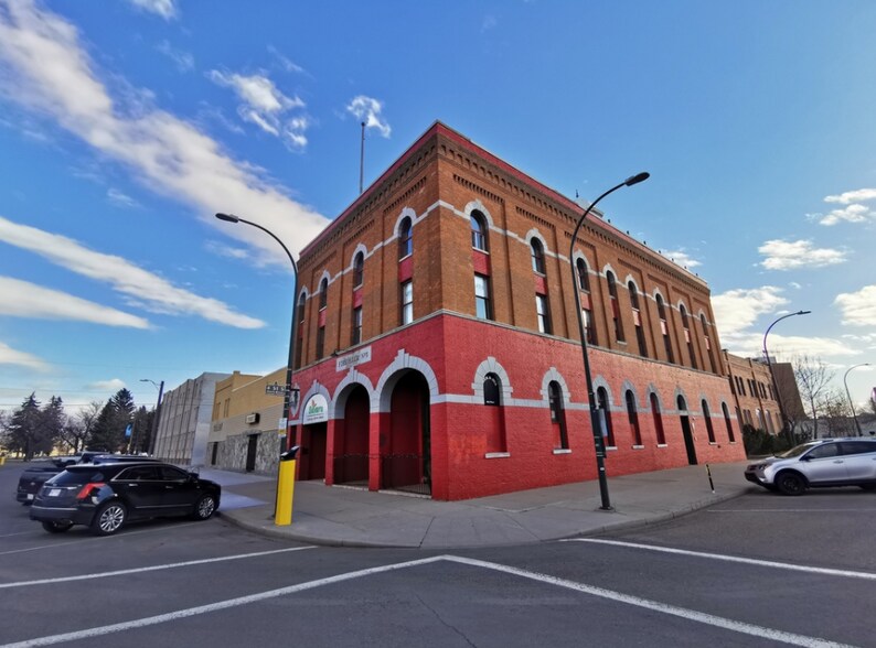 More Photos Of 402 2 Av S, Lethbridge Restaurant For Sale