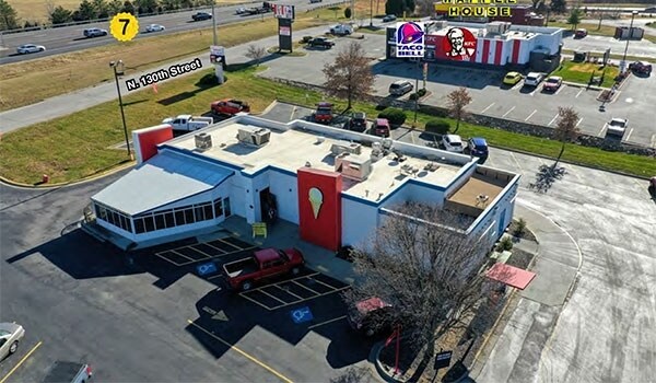 More Photos Of 24 N 130th St, Bonner Springs Restaurant For Lease