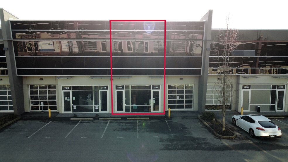 More Photos Of 8257 92nd St, Delta Warehouse For Sale