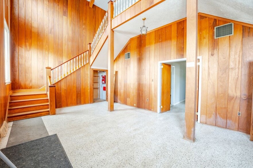 More Photos Of 82 Mill St, Mays Landing Restaurant For Sale