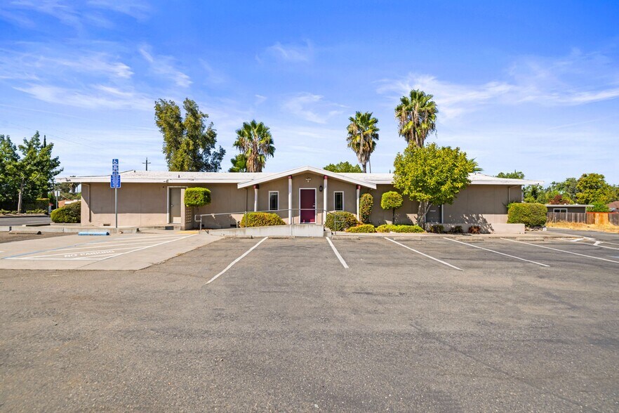 Primary Photo Of 7001 Greenback Ln, Citrus Heights Medical For Sale