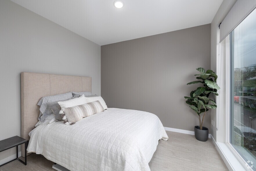 More Photos Of 3755 N Williams Ave, Portland Apartments For Sale