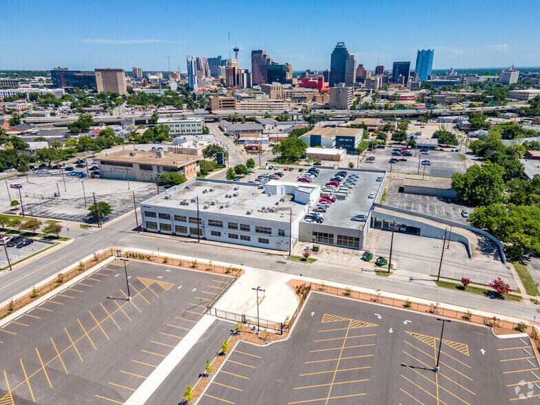 More Photos Of 1123 N Main Ave, San Antonio Medical For Lease