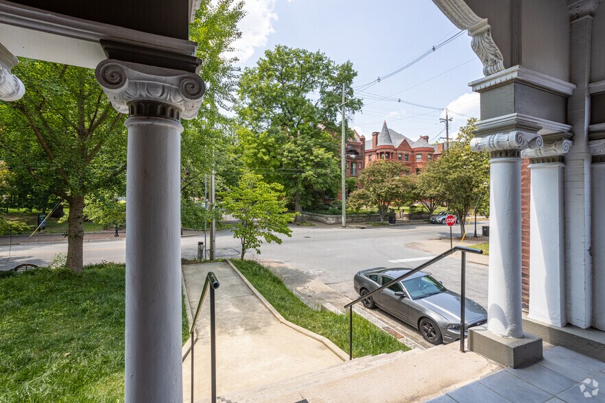 More Photos Of 1337 S 4th St, Louisville Apartments For Sale