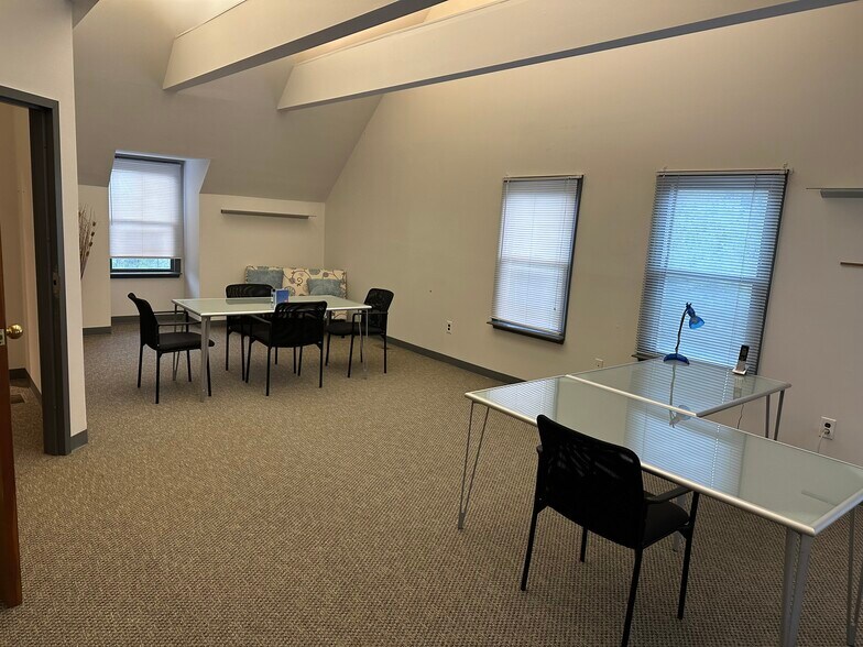 More Photos Of 2500 E High St, Pottstown Office For Sale