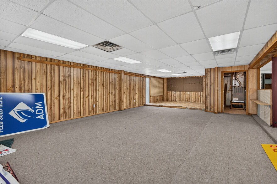 More Photos Of 479247 US Highway 64, Roland Warehouse For Sale