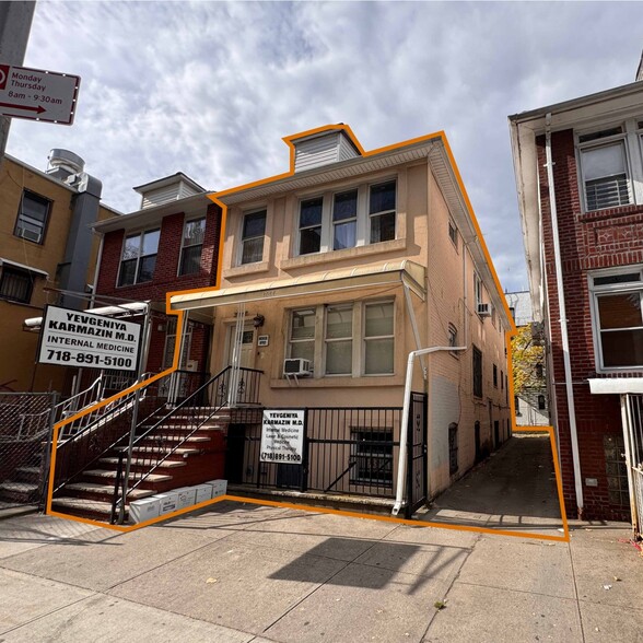 Primary Photo Of 3084 Brighton 13Th St, Brooklyn Office Residential For Sale