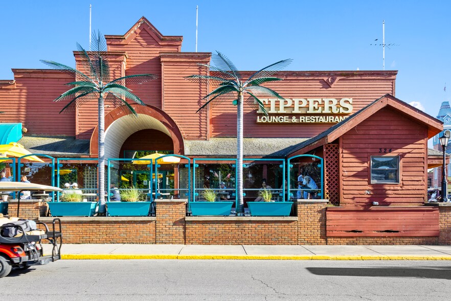 More Photos Of 324 Delaware St, Put In Bay Restaurant For Sale