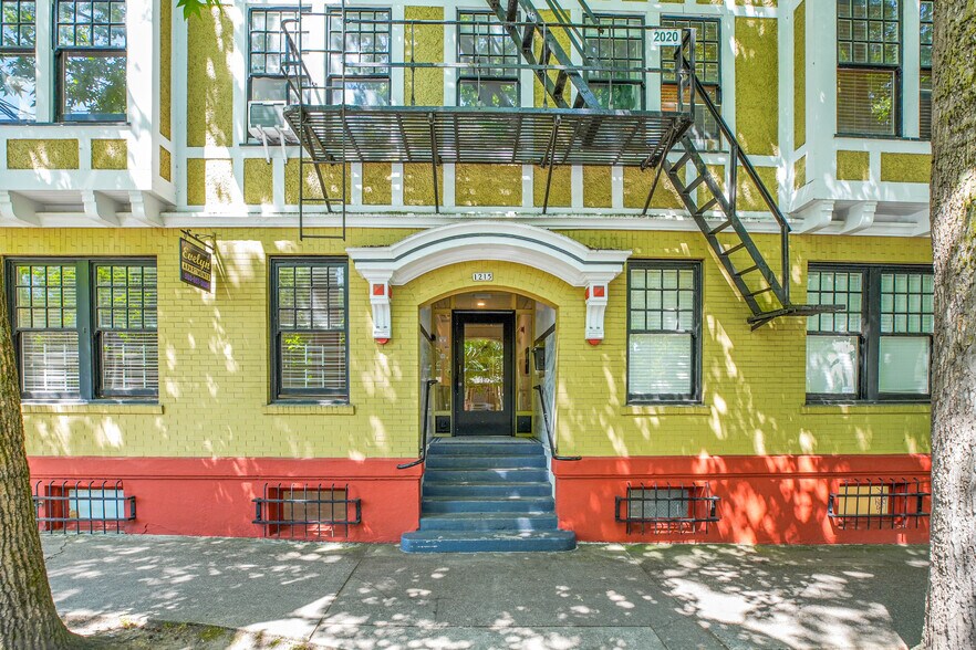 More Photos Of 1215 NW 21st Ave, Portland Apartments For Sale