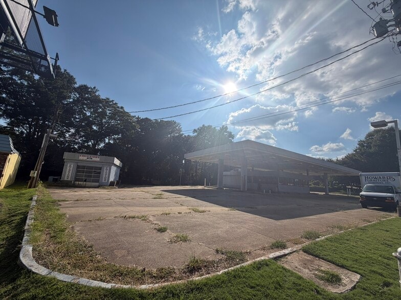 More Photos Of 1912-1920 Lower Roswell Rd, Marietta Land For Sale