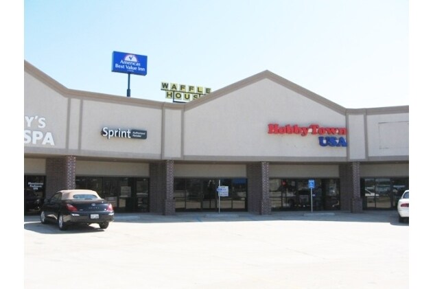 More Photos Of 207 Blanchard St, West Monroe Unknown For Lease