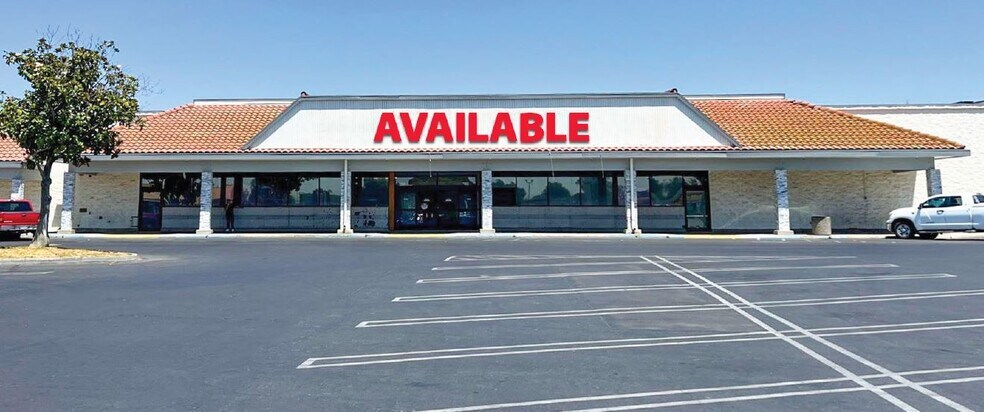 Primary Photo Of 1101-1143 Country Club Dr, Madera Unknown For Lease
