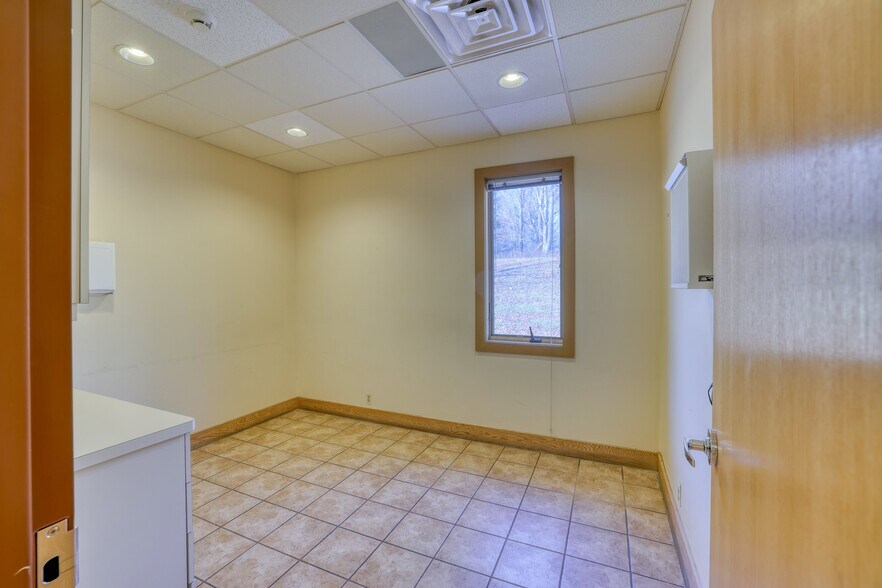 More Photos Of 14 Harris Bushville Rd, Monticello Medical For Sale
