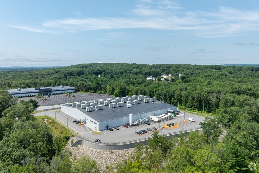More Photos Of 5-7 Industrial Rd, Milford Manufacturing For Lease