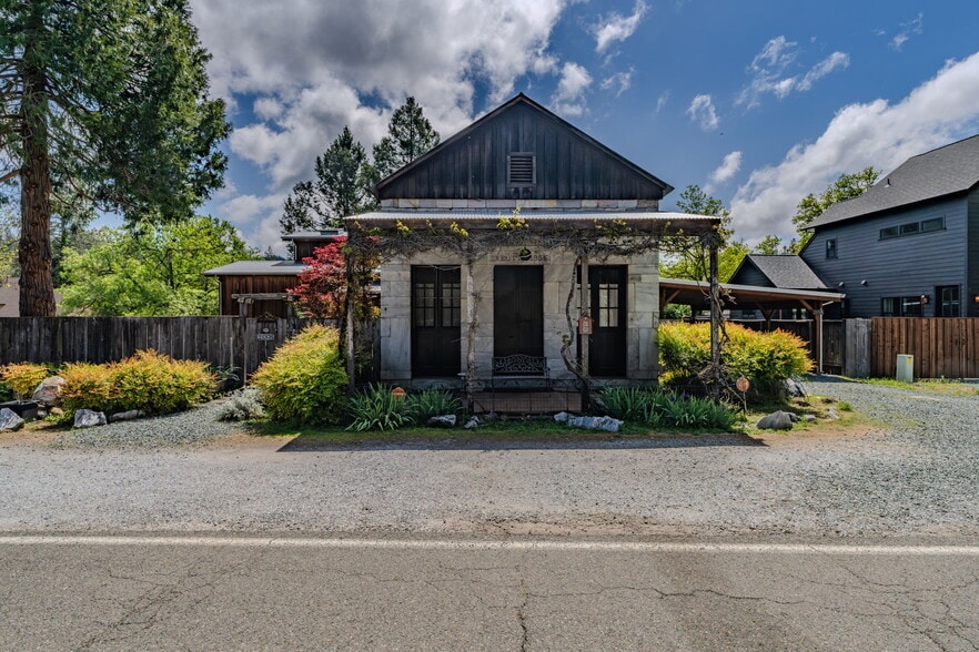 Primary Photo Of 21376 Consolation St, Volcano Specialty For Sale