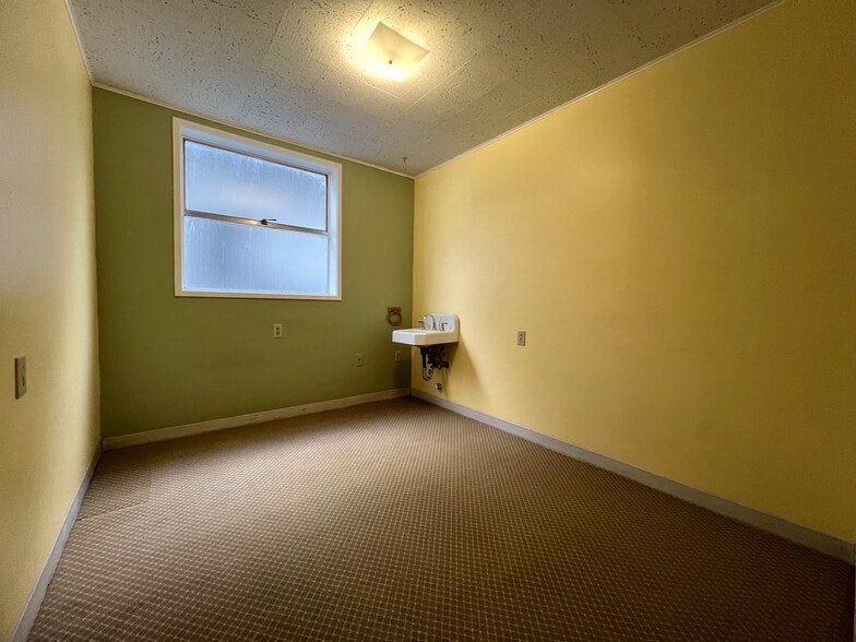 More Photos Of 1306-1308 Solano Ave, Albany Medical For Lease
