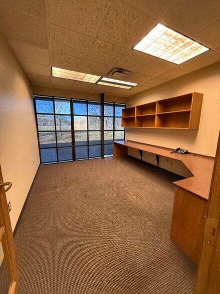 More Photos Of 6940 S Utica Ave, Tulsa Office For Sale