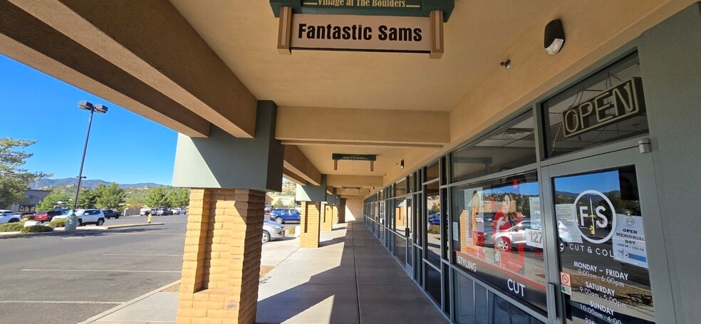 More Photos Of 1200-1260 Gail Gardner Way, Prescott General Retail For Lease